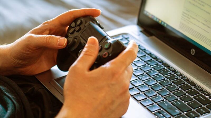 gaming laptop