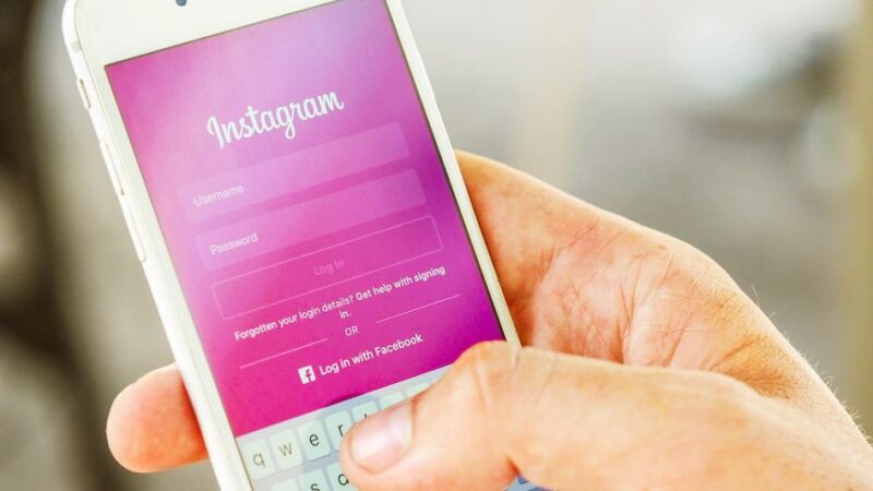 download instagram stories