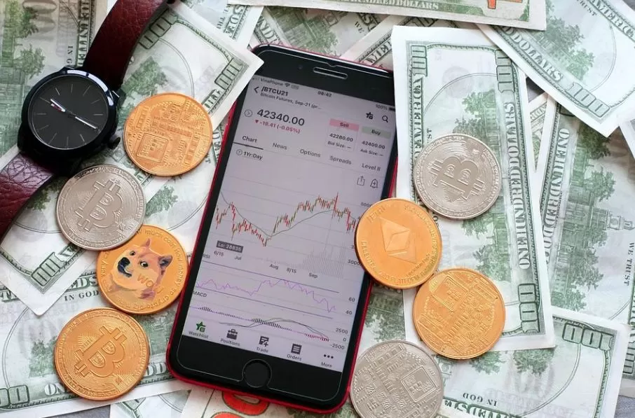 Causes of Bitcoin’s Price Increases and Decreases