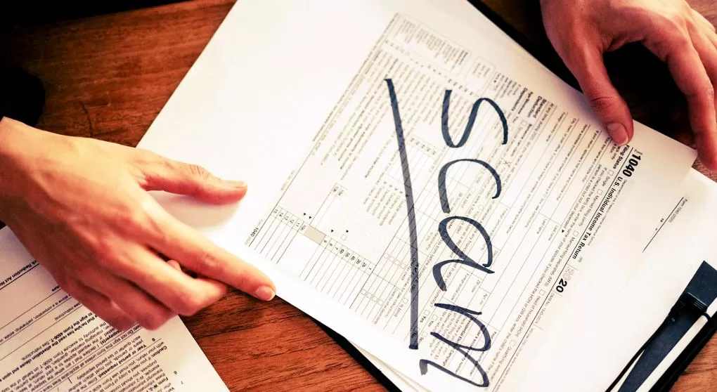 Deal Gets in Trouble Due to Fake Spam Account of Twitter